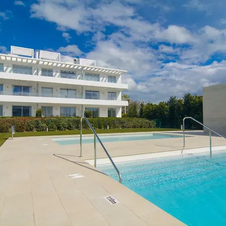 Lägenhet Brand New 3 Bedroom Penthouse In Belaire With Solarium, Terrace And Pools