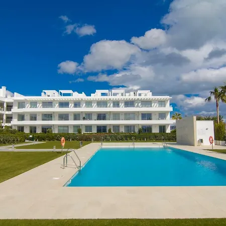 Brand New 3 Bedroom Penthouse In Belaire With Solarium, Terrace And Pools