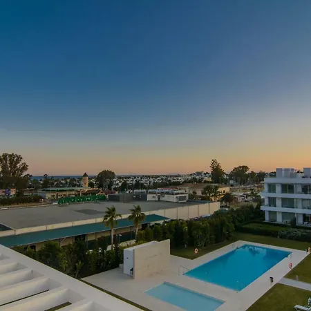 Apartment Brand New 3 Bedroom Penthouse In Belaire With Solarium, Terrace And Pools *