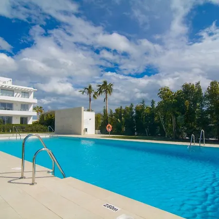 Apartment Brand New 3 Bedroom Penthouse In Belaire With Solarium, Terrace And Pools