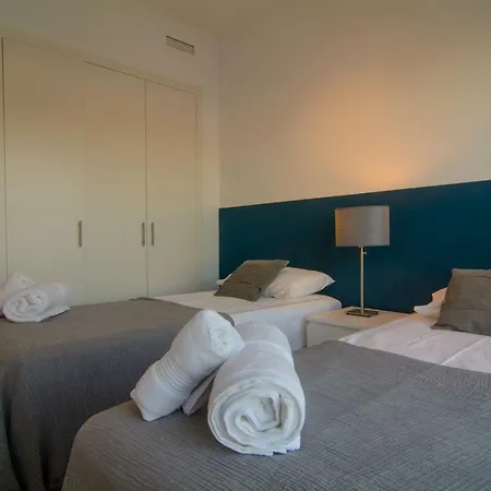 Brand New 3 Bedroom Penthouse In Belaire With Solarium, Terrace And Pools Apartment