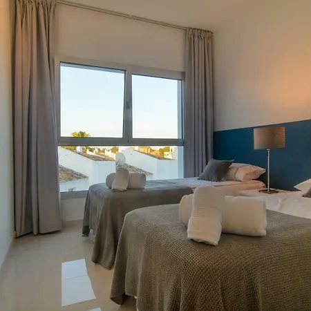 Brand New 3 Bedroom Penthouse In Belaire With Solarium, Terrace And Pools *