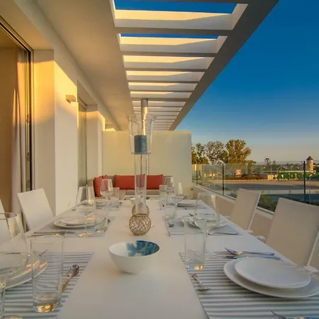 Apartment Brand New 3 Bedroom Penthouse In Belaire With Solarium, Terrace And Pools Estepona