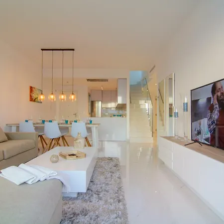 Brand New 3 Bedroom Penthouse In Belaire With Solarium, Terrace And Pools *